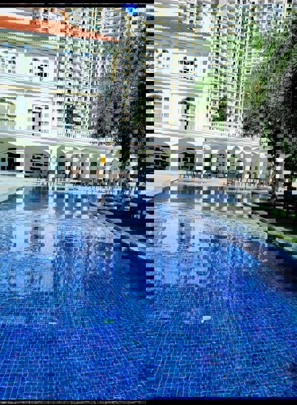 3 BHK + Pooja Room 1693 Sq.Ft. Apartment in DLF Regal Gardens