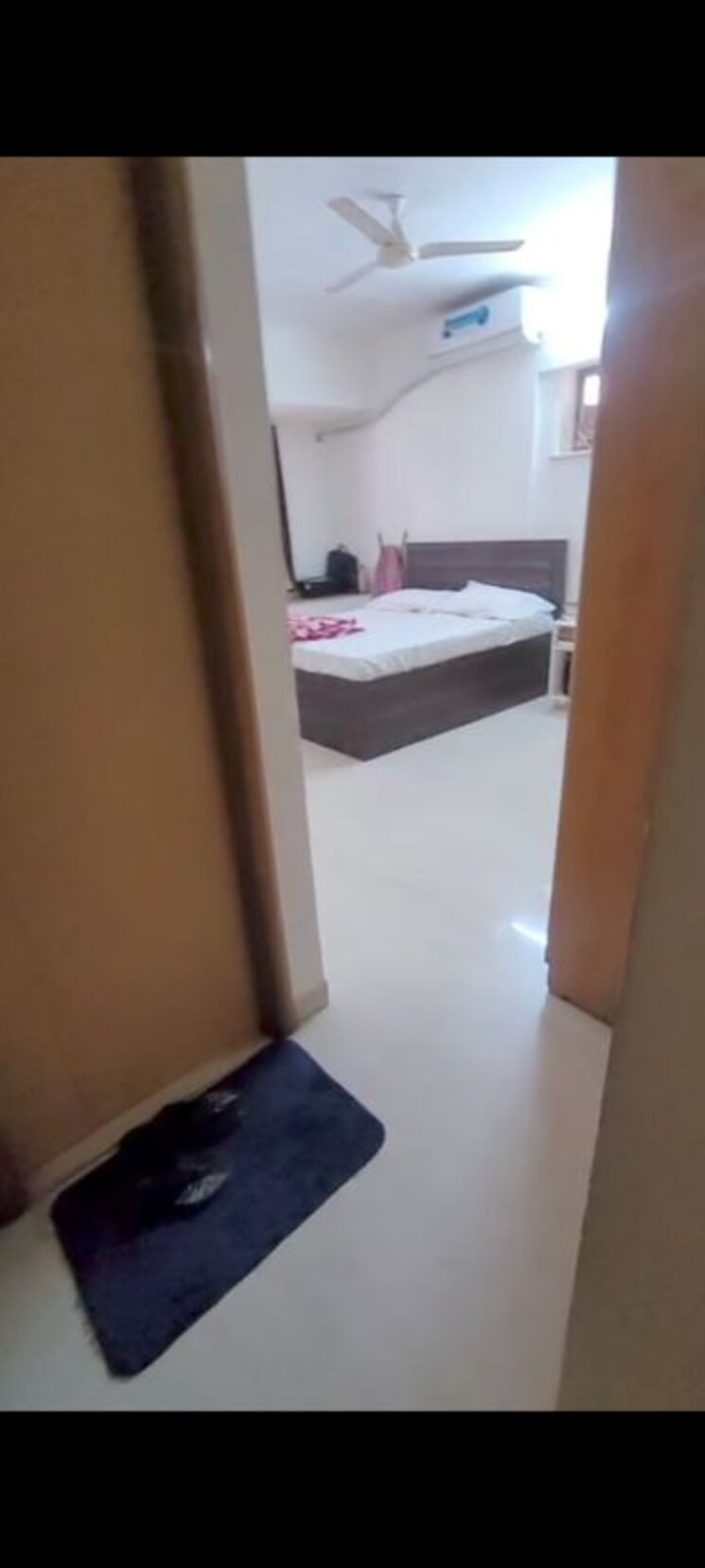 undefined, silver-crest-powai 2 Bedroom 750 Sq.Ft. Apartment In Powai Mumbai 9810830