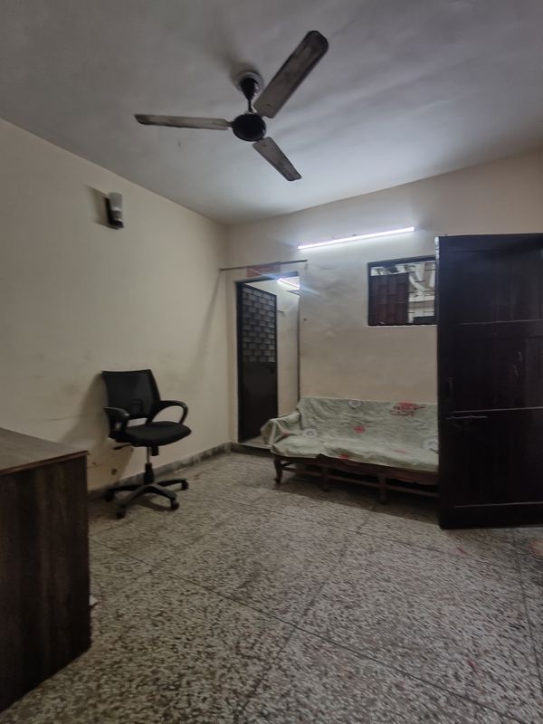 1 BHK Independent House For Rent in Sarita Vihar