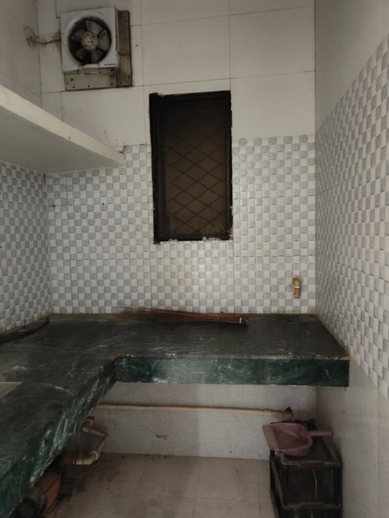 Kitchen, sarita vihar 1 Bedroom 400 Sq.Ft. Independent House In Sarita Vihar Delhi 9810838