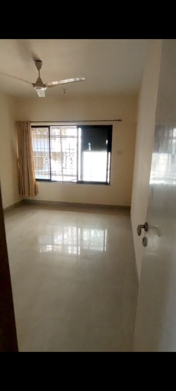 Room in 2 BHK Apartment at Sundew CHS, Chandivali – for Rent