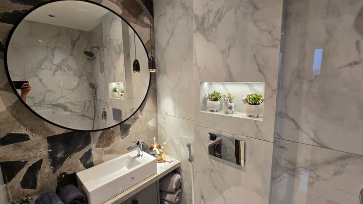 Bathroom, oberoi-skyz 4 Bedroom 6600 Sq.Ft. Apartment In Worli Mumbai 9810843