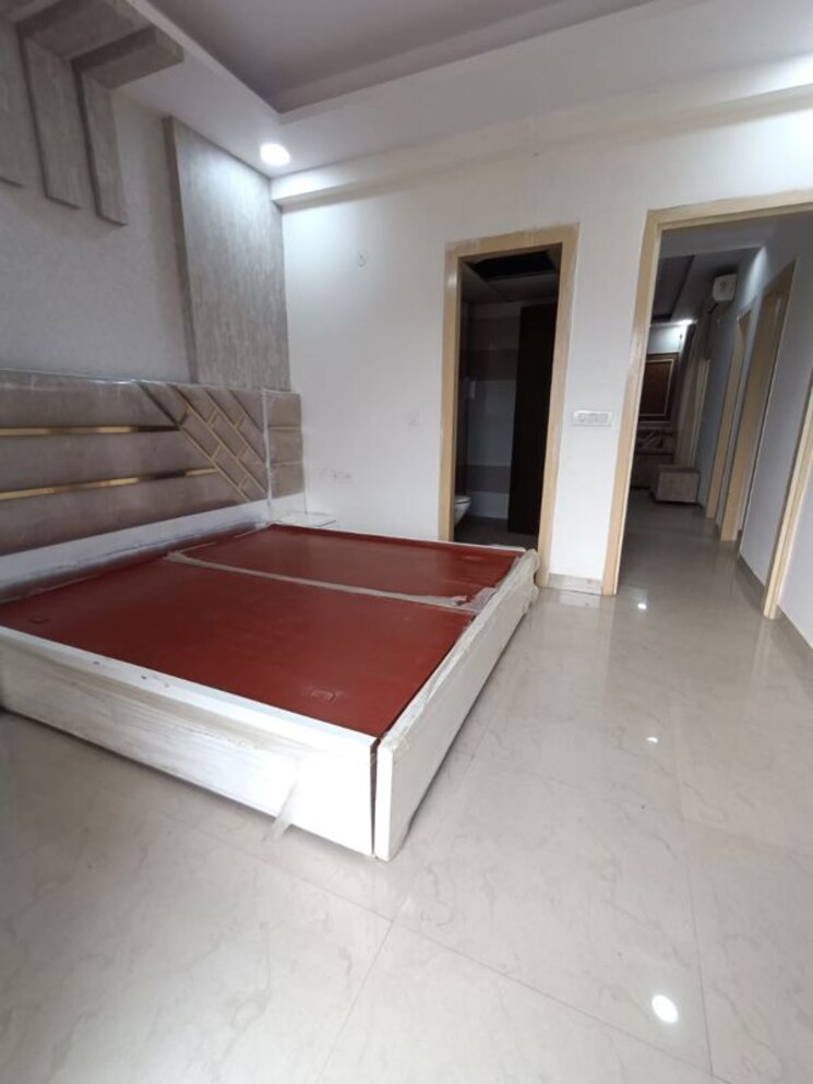 Room, apex-the-rio 4 Bedroom 3695 Sq.Ft. Apartment In Ahinsa Khand 2 Ghaziabad 9810892