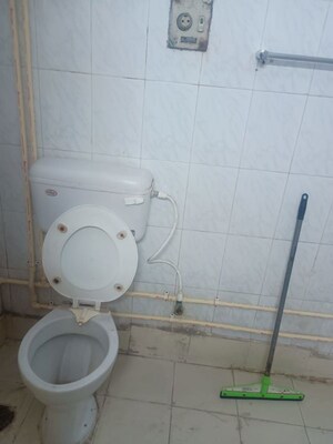 Bathroom in 1.5 BHK Independent House at Sector 55 – for Rent