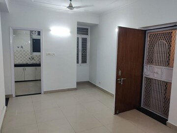 Room in 2 BHK Builder Floor at Mahagun Mezzaria, Sector 78 – for Rent