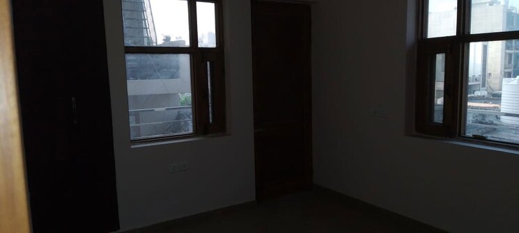 Room, urban-estate-residents-welfare-association-sector 2 Bedroom 1200 Sq.Ft. Independent House In Sector 4 Gurgaon 9810920