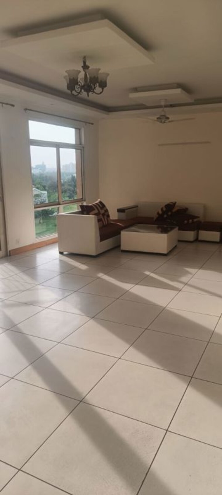Living Room, jaypee greens 2 Bedroom 1707 Sq.Ft. Apartment In Jaypee Greens Greater Noida 9810924