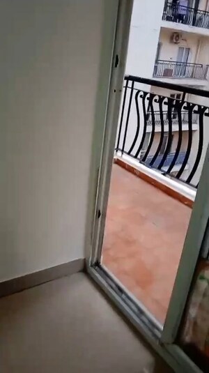 Balcony in 1 BHK Apartment at Sector 77 – for Rent