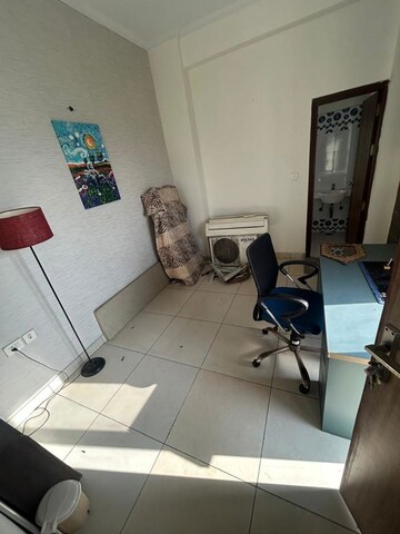 Bedroom in 3 BHK Apartment at Sunshine Helios, Sector 78 – for Rent