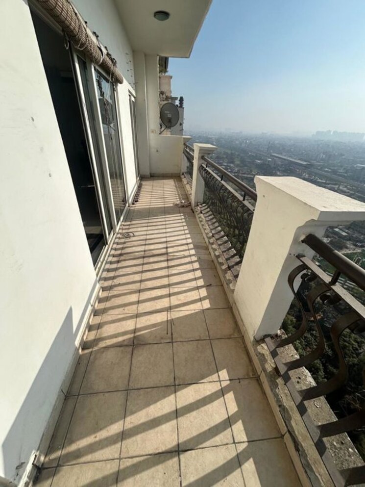 Balcony, sunshine-helios 3 Bedroom 1575 Sq.Ft. Apartment In Sector 78 Noida 9810937