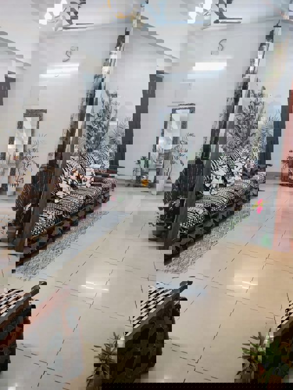 2 BHK Apartment For Rent in Supertech Cape Town