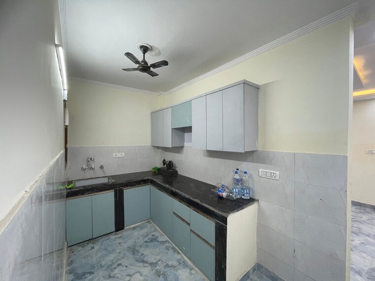 Kitchen, govindpuri 3 Bedroom 950 Sq.Ft. Builder Floor In Govindpuri Delhi 9810952