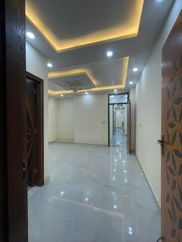Building Lobby in 3 BHK Builder Floor at Govindpuri – for Sale