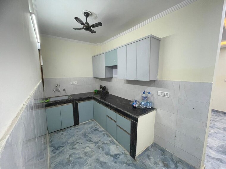 Kitchen, govindpuri 3 Bedroom 950 Sq.Ft. Builder Floor In Govindpuri Delhi 9810952
