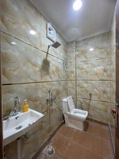 3 BHK + Pooja Room Builder Floor For Sale in Govindpuri