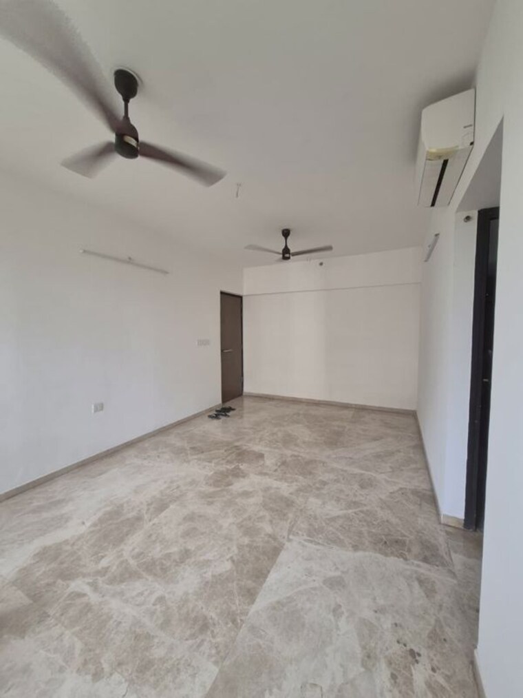 Room, lodha-splendora 3 Bedroom 1123 Sq.Ft. Apartment In Ghodbunder Road Thane 9810954