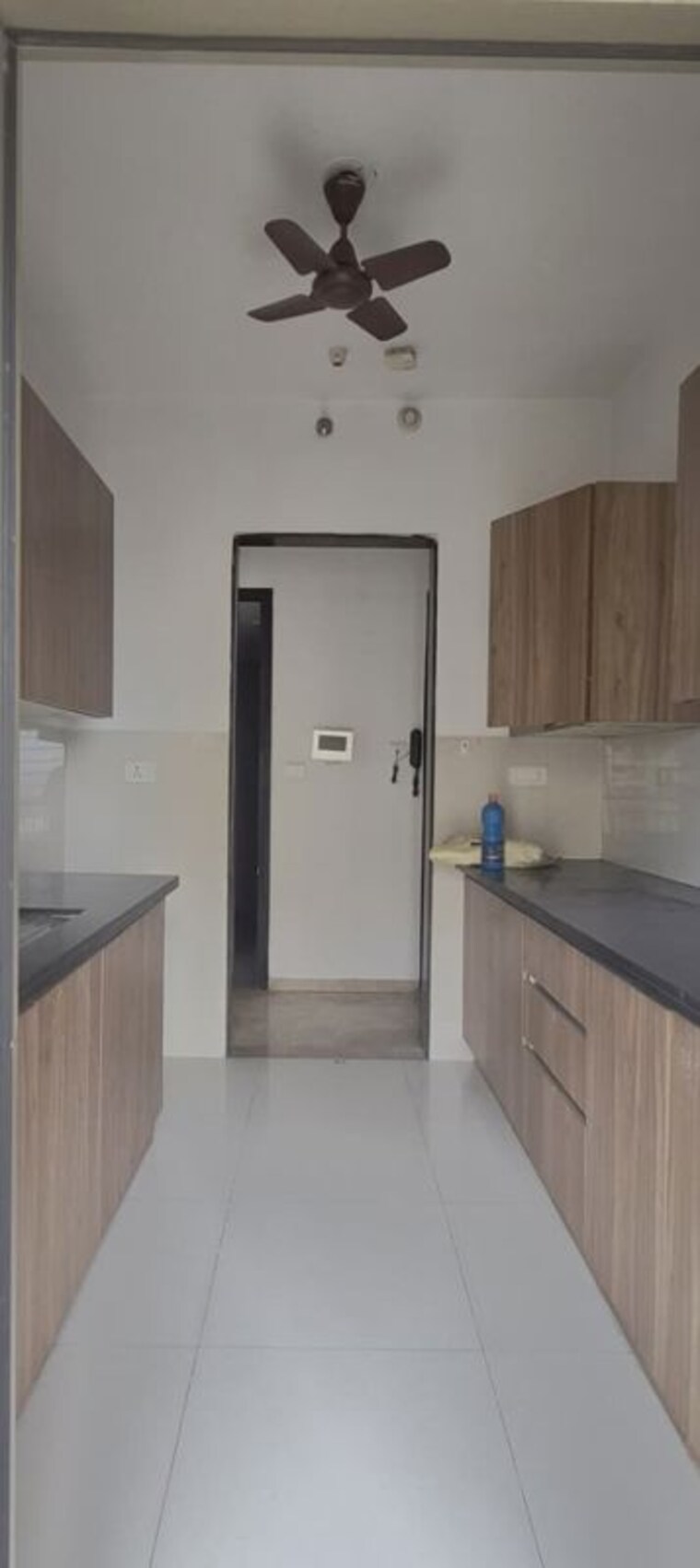 Kitchen, lodha-splendora 3 Bedroom 1123 Sq.Ft. Apartment In Ghodbunder Road Thane 9810954