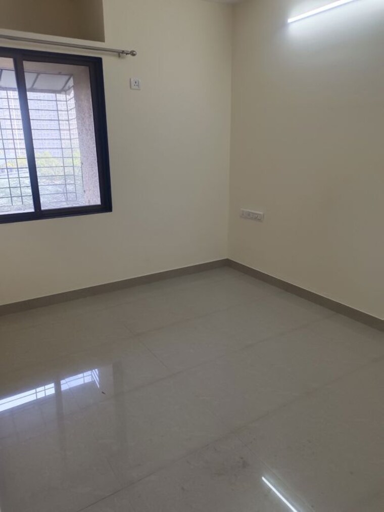 Room, hubtown-greenwoods 2 Bedroom 735 Sq.Ft. Apartment In Vartak Nagar Thane 9810958