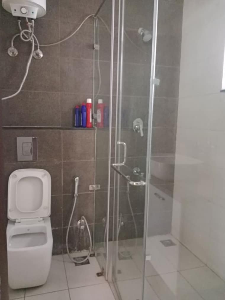 Bathroom, ireo-the-grand-arch 2 Bedroom 1400 Sq.Ft. Apartment In Sector 58 Gurgaon 9810962