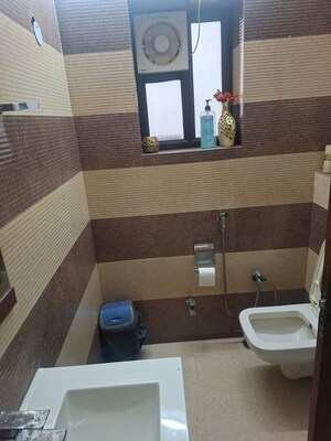 Furnished Amenities in 6+ BHK Villa at Sector 26 – for Sale