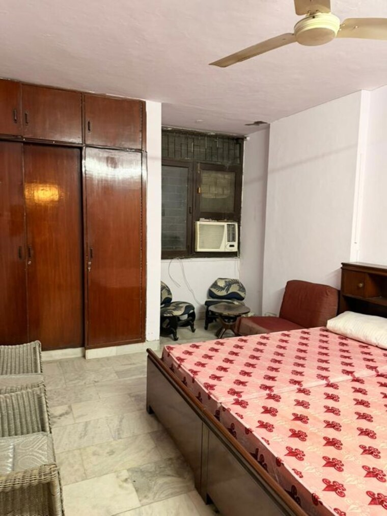 Bedroom, greater kailash ii 2 Bedroom 1500 Sq.Ft. Builder Floor In Greater Kailash ii Delhi 9811006
