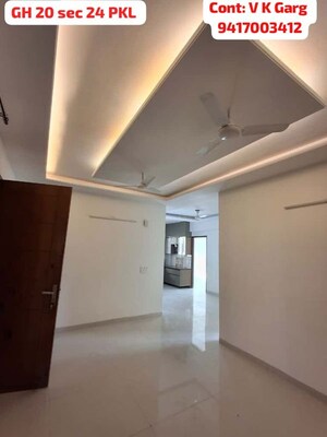 Room in 3 BHK Apartment at Maxxus Plaza, Ambala Highway – for Rent