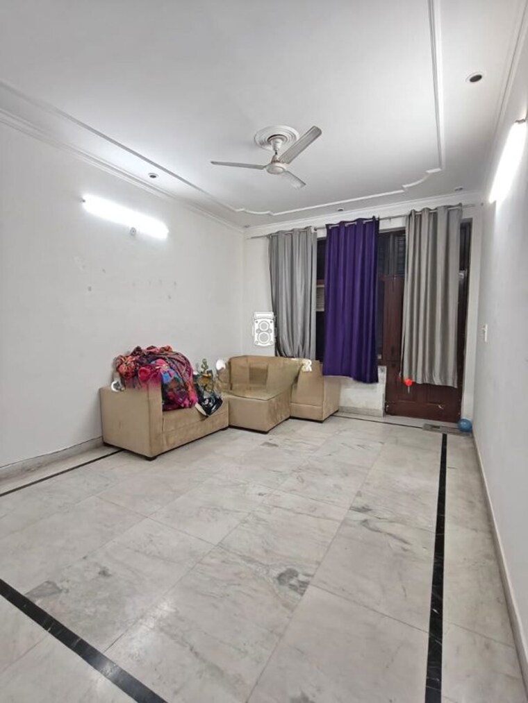 Bedroom, sector 51 3 Bedroom 2247 Sq.Ft. Builder Floor In Sector 51 Gurgaon 9811043