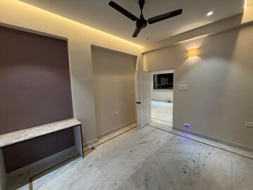 Room in 3 BHK Apartment at Jubilee Hills – for Rent