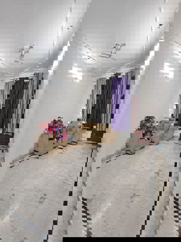 3 BHK Builder Floor For Rent in Sector 46