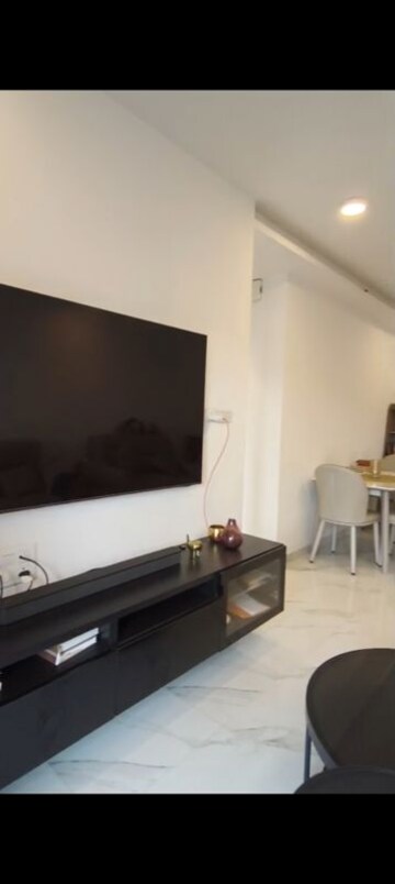 Furnished Amenities in 2 BHK Apartment at Dev Leo Tower, Oshiwara – for Rent