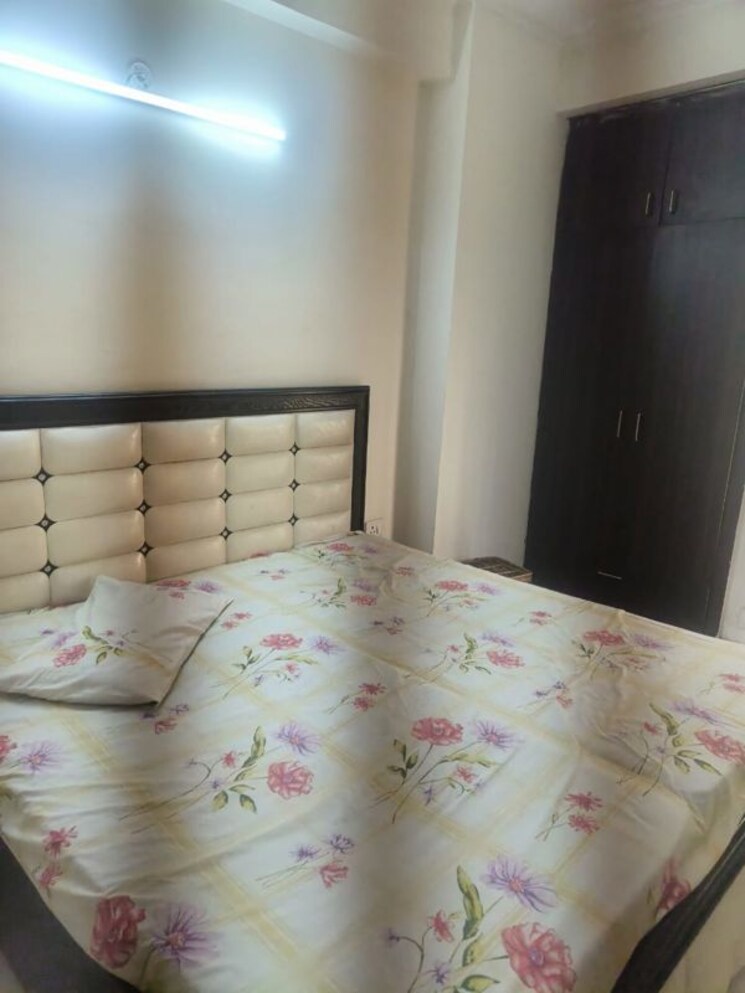 Bedroom, maxblis-grand-kingston 1 Bedroom 615 Sq.Ft. Apartment In Sector 75 Noida 9811076