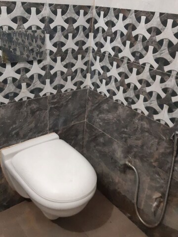 Bathroom in 2 BHK Villa at Gomti Nagar – for Rent