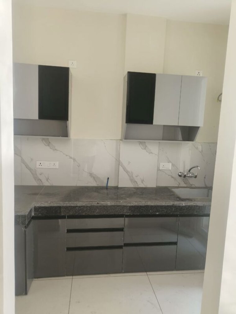 Kitchen, sbp-gateway-of-dreams 2 Bedroom 1250 Sq.Ft. Apartment In Dhakoli Zirakpur 9811094