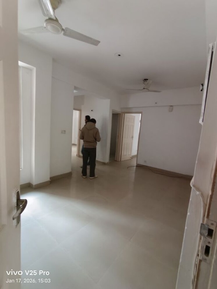 Room, supertech-cape-town 2 Bedroom 930 Sq.Ft. Apartment In Sector 74 Noida 9811098