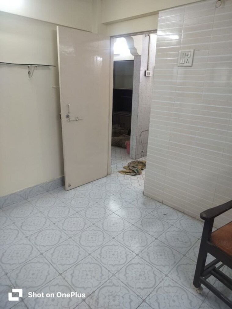 Bathroom, asmita-jyoti-chs 1 Bedroom 450 Sq.Ft. Apartment In Malad West Mumbai 9811148