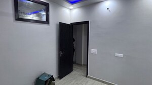 Furnished Amenities in 3 BHK Builder Floor at Raj Nagar – for Sale