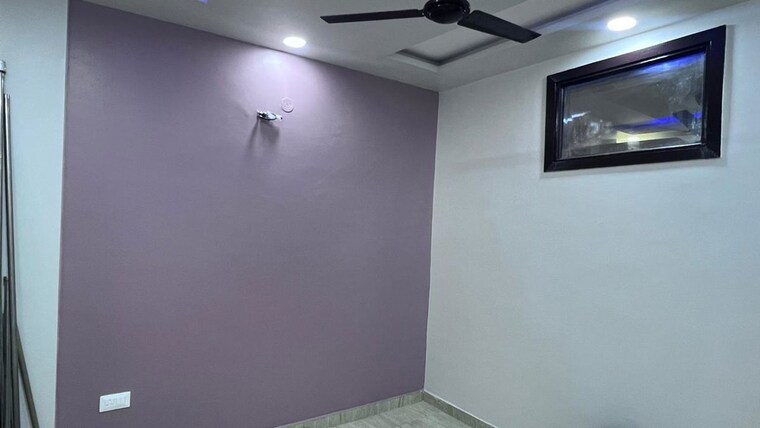 Room, raj nagar 3 Bedroom 95 Sq.Yd. Builder Floor In Raj Nagar Delhi 9811078