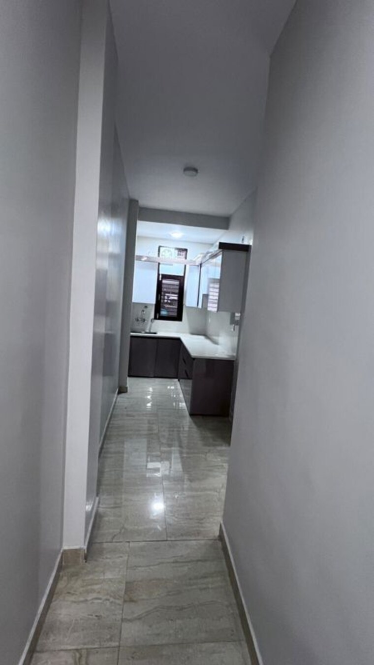 Kitchen, raj nagar 3 Bedroom 95 Sq.Yd. Builder Floor In Raj Nagar Delhi 9811078