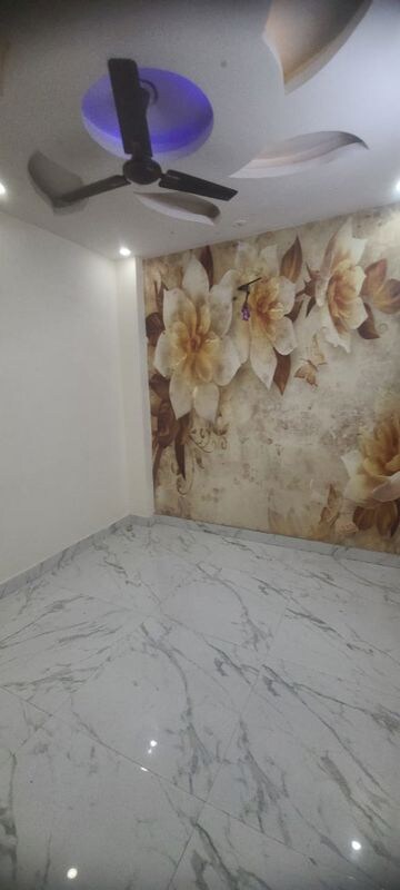 Room in 1 BHK Builder Floor at Vishwas Park – for Sale