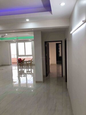 Room in 4 BHK Apartment at Abw La Lagune, Sector 54 – for Sale