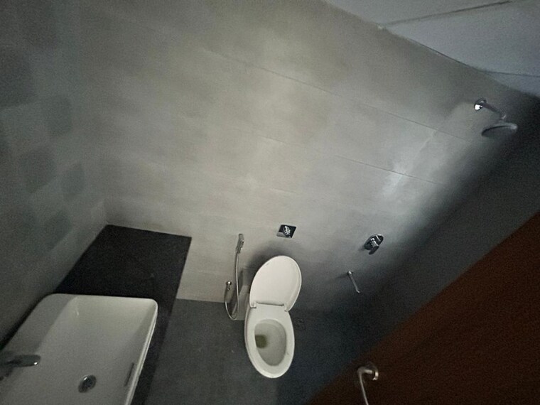 Bathroom, pride-purple-park-titan 3 Bedroom 1100 Sq.Ft. Apartment In Hinjewadi Pune 9811194