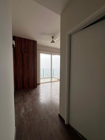3 BHK + Servant Room,Study Room Apartment For Rent in Emaar The Palm Drive-Palm Studios in Sector 66, Gurgaon