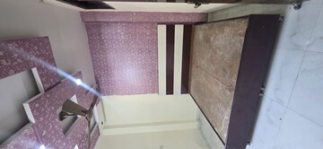 Furnished Amenities in 3 BHK Builder Floor at Vishwas Park – for Rent