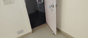 Bathroom in 1 BHK Apartment at Vasant Kunj – for Rent