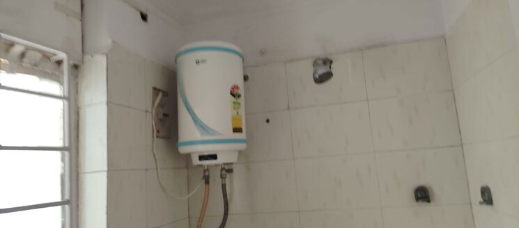 Bathroom, vasant kunj 1 Bedroom 650 Sq.Ft. Apartment In Vasant Kunj Delhi 9811290