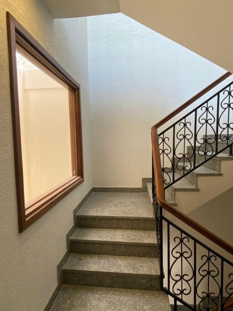 Room, safdarjung enclave 4 Bedroom 500 Sq.Yd. Builder Floor In Safdarjung Enclave Delhi 9811315