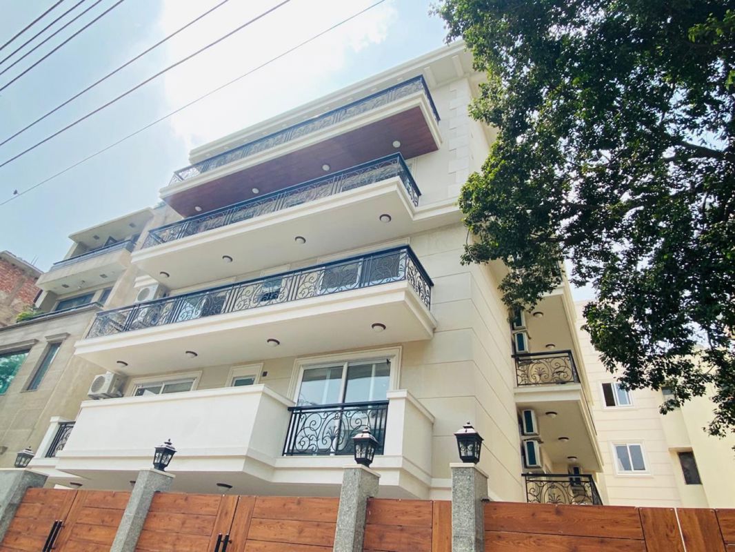 4 BHK + Pooja Room,Servant Room,Study Room,Extra Room Builder Floor For Rent in Safdarjung Enclave