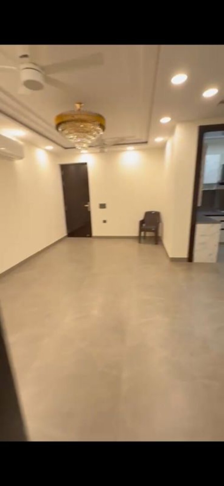 Room, rohini sector 9 3 Bedroom 1200 Sq.Ft. Apartment In Rohini Sector 9 Delhi 9811304