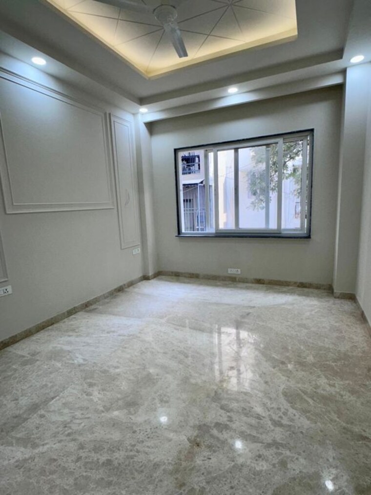 Room, green park 6+ Bedroom 200 Sq.Ft. Builder Floor In Green Park Delhi 9811334