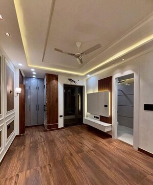 Room in 3 BHK Builder Floor at BP Homes, Sector 85 – for Sale